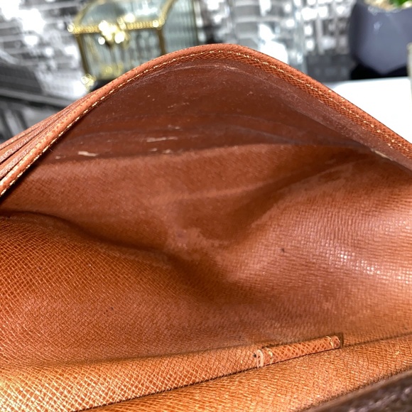 SOLDAuthentic Louis Vuitton Monogram International Long Wallet - Picture 11 of 13